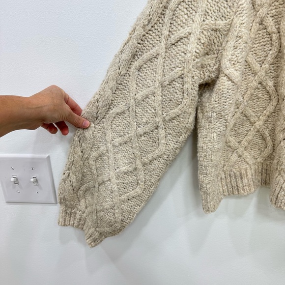 Lucky Brand Cozy Cable Knit Button Front Cardigan Cream size Medium cottage core - Picture 4 of 8